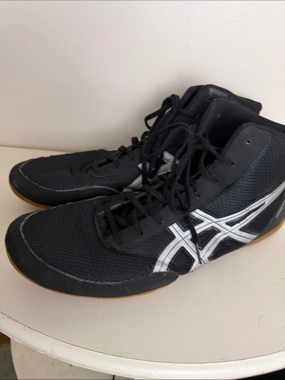 (2383) Asics Matflex Black and White High-Top Athletic Wrestling Shoes, Size: 14